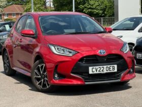 Used Toyota Yaris 1.5 VVT-h Design E-CVT Euro 6 (s/s) 5dr