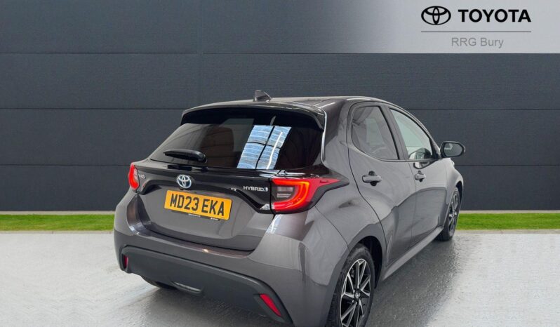 Used Toyota Yaris 1.5 VVT-h Design E-CVT Euro 6 (s/s) 5dr full