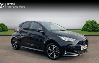 Used Toyota Yaris 1.5 VVT-h Design E-CVT Euro 6 (s/s) 5dr