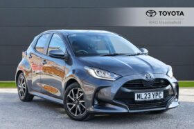 Used Toyota Yaris 1.5 VVT-h Design E-CVT Euro 6 (s/s) 5dr