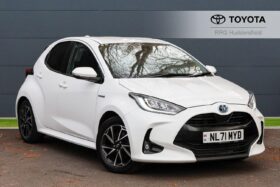 Used Toyota Yaris 1.5 VVT-h Design E-CVT Euro 6 (s/s) 5dr