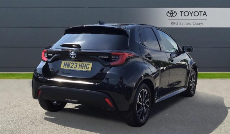 Used Toyota Yaris 1.5 VVT-h Design E-CVT Euro 6 (s/s) 5dr full