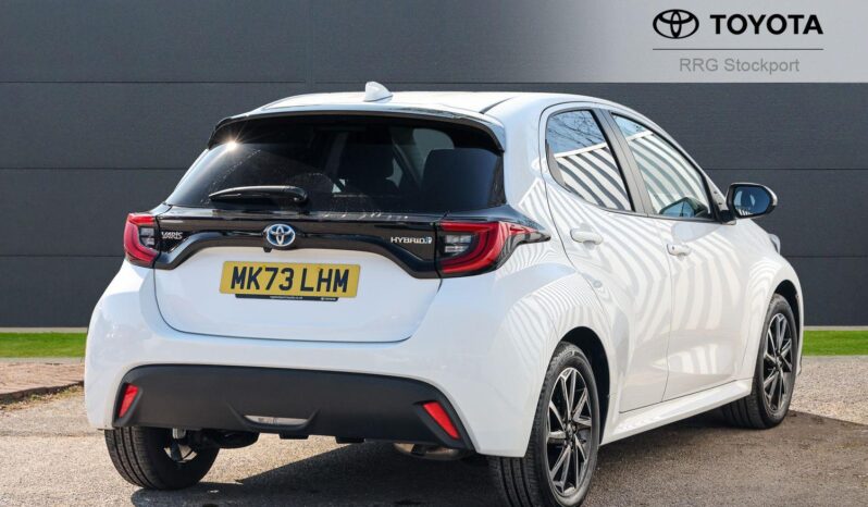 Used Toyota Yaris 1.5 VVT-h Design E-CVT Euro 6 (s/s) 5dr full