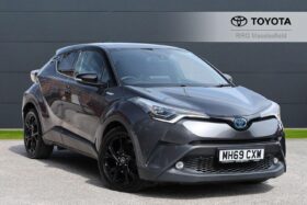 Used Toyota C-HR 1.8 VVT-h Dynamic CVT Euro 6 (s/s) 5dr