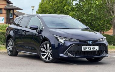 Used Toyota Corolla 1.8 VVT-h Design Touring Sports CVT Euro 6 (s/s) 5dr