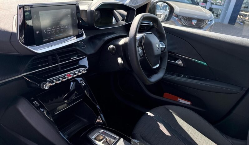 Used Peugeot 208 50kWh Allure Premium + Auto 5dr (7.4kW Charger) full
