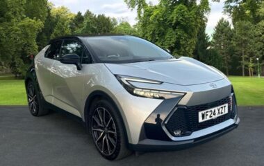 Used Toyota CHR 2.0 VVT-h 13.6 kWh GR SPORT CVT Euro 6 (s/s) 5dr