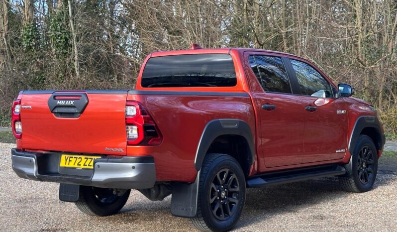 Used Toyota Hi-Lux 2.8 D-4D Invincible X 4WD Euro 6 (s/s) 4dr full