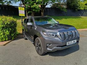 Used Toyota Land Cruiser 2.8D Invincible Auto 4WD Euro 6 (s/s) 5dr (7 Seat)