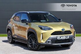 Used Toyota Yaris Cross 1.5 VVT-h Dynamic E-CVT AWD Euro 6 (s/s) 5dr