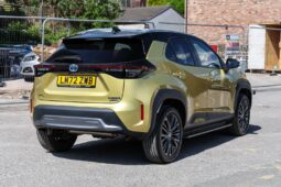 Used Toyota Yaris Cross 1.5 VVT-h Dynamic E-CVT AWD Euro 6 (s/s) 5dr full