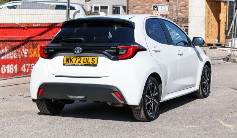 Used Toyota Yaris 1.5 VVT-h Design E-CVT Euro 6 (s/s) 5dr full