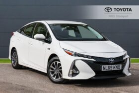 Used Toyota Prius 1.8 VVT-h 8.8 kWh Business Edition Plus CVT Euro 6 (s/s) 5dr