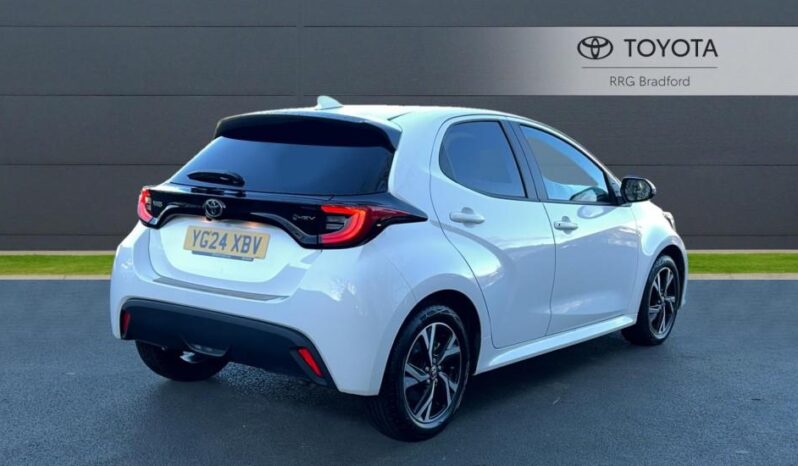 Used Toyota Yaris 1.5 VVT-h Design E-CVT Euro 6 (s/s) 5dr full