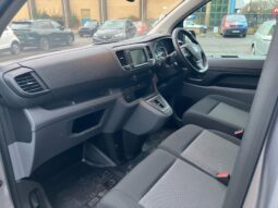 Used Vauxhall Vivaro 3100 75kWh Elite Auto L1 H1 6dr (7.4kW Charger) full