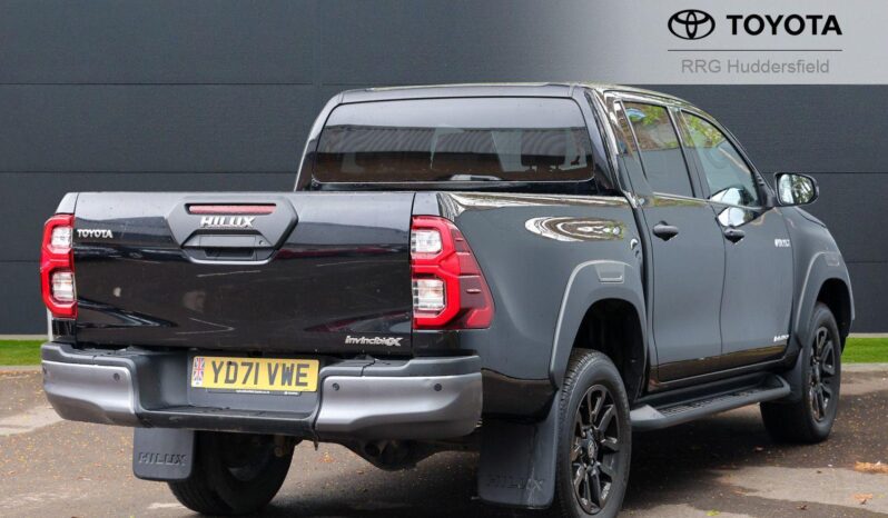 Used Toyota Hilux 2.8 D-4D Invincible X Auto 4WD Euro 6 (s/s) 4dr full