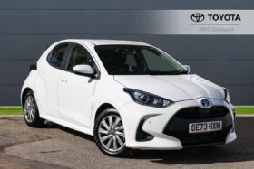 Used Toyota Yaris 1.5 VVT-h Icon E-CVT Euro 6 (s/s) 5dr
