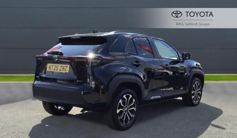 Used Toyota Yaris Cross 1.5 VVT-h Design E-CVT Euro 6 (s/s) 5dr full
