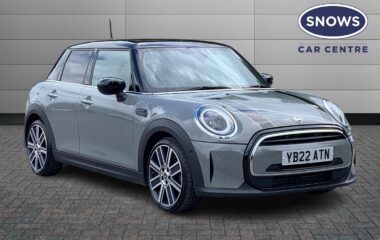 Used MINI HATCHBACK 1.5 Cooper Exclusive Steptronic Euro 6 (s/s) 5dr