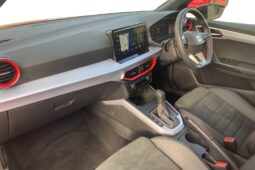 Used SEAT Arona 1.0 TSI (110ps) FR Sport DSG SUV full