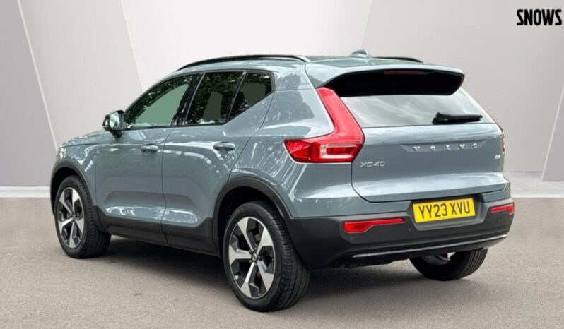 Used Volvo XC40 Ultimate, B4 mild hybrid, Petrol, Dark full