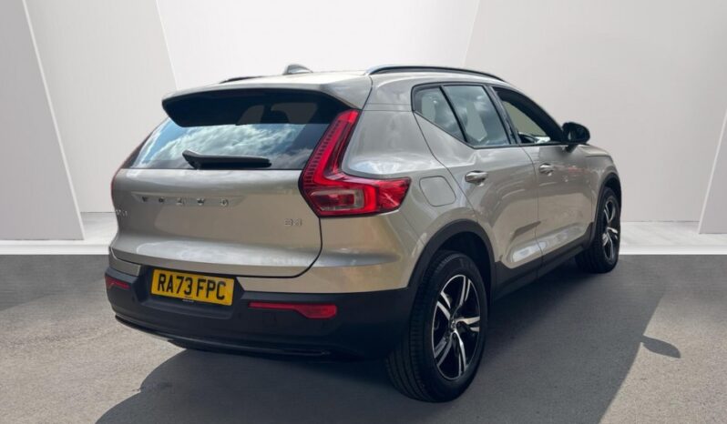 Used Volvo XC40 Plus, B4 Mild hybrid, Petrol, Dark full