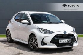 Used Toyota Yaris 1.5 VVT-h Design E-CVT Euro 6 (s/s) 5dr