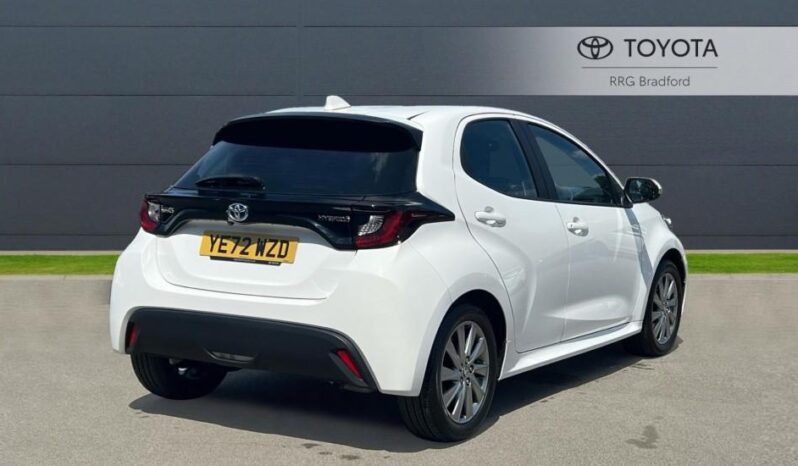Used Toyota Yaris 1.5 VVT-h Icon E-CVT Euro 6 (s/s) 5dr full