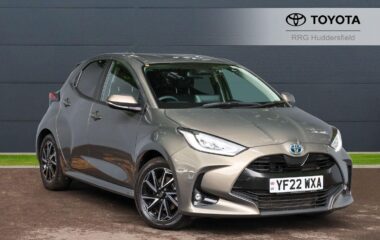 Used Toyota Yaris 1.5 VVT-h Design E-CVT Euro 6 (s/s) 5dr