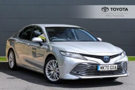 Used Toyota Camry 2.5 VVT-h Excel CVT Euro 6 (s/s) 4dr