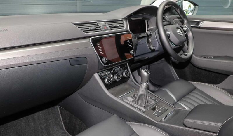 Used Skoda SUPERB 1.5 TSI (150ps) SE L ACT 5Dr Hatchback full