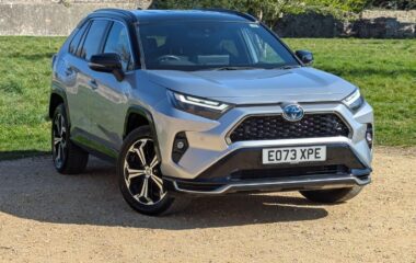 Used Toyota RAV-4 2.5 VVT-h 18.1 kWh Dynamic CVT 4WD Euro 6 (s/s) 5dr
