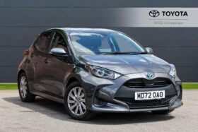 Used Toyota Yaris 1.5 VVT-h Icon E-CVT Euro 6 (s/s) 5dr