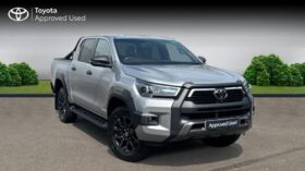 Used Toyota Hi-Lux 2.8 D-4D Invincible X Auto 4WD Euro 6 (s/s) 4dr