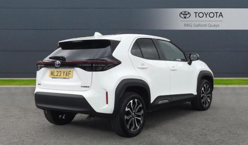 Used Toyota Yaris Cross 1.5 VVT-h Design E-CVT Euro 6 (s/s) 5dr full