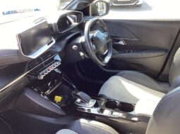 Used Peugeot 208 50kWh GT Auto 5dr full