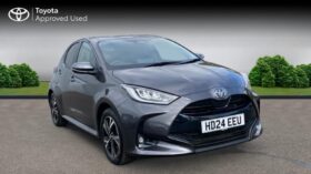 Used Toyota Yaris 1.5 VVT-h Design E-CVT Euro 6 (s/s) 5dr