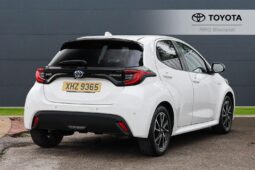 Used Toyota Yaris 1.5 VVT-h Design E-CVT Euro 6 (s/s) 5dr full