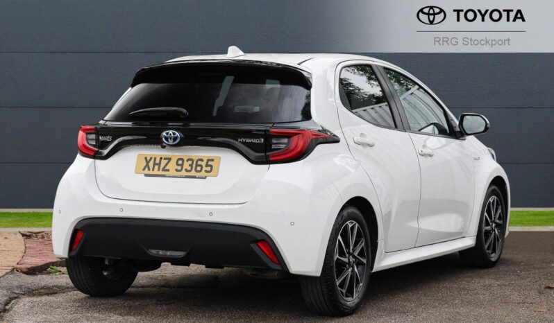 Used Toyota Yaris 1.5 VVT-h Design E-CVT Euro 6 (s/s) 5dr full