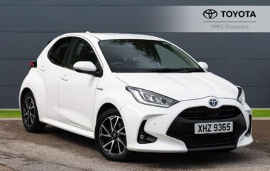Used Toyota Yaris 1.5 VVT-h Design E-CVT Euro 6 (s/s) 5dr