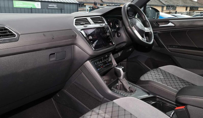 Used Volkswagen Tiguan 1.5 TSI (150ps) R-Line Edition EVO DSG full