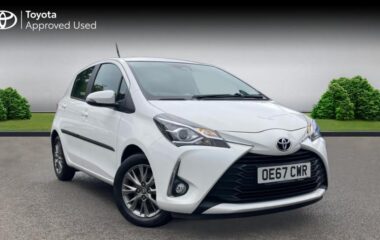 Used Toyota Yaris 1.5 VVT-i Icon Hatchback 5dr Petrol Manual Euro 6 (111 ps)