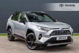 Used Toyota RAV4 2.5 VVT-h Dynamic CVT 4WD Euro 6 (s/s) 5dr