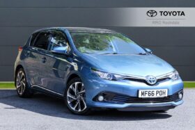 Used Toyota Auris 1.8 VVT-h Design CVT Euro 6 (s/s) 5dr