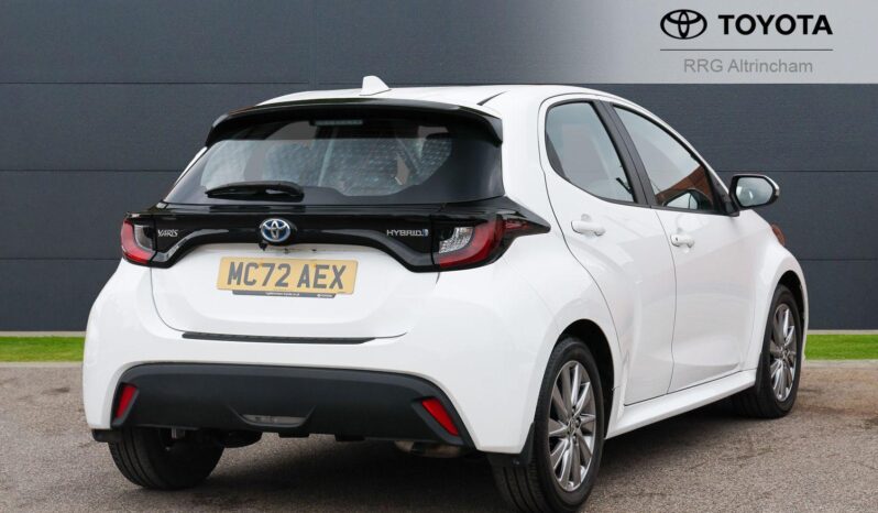 Used Toyota Yaris 1.5 VVT-h Icon E-CVT Euro 6 (s/s) 5dr full