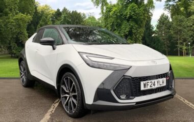 Used Toyota CHR 2.0 VVT-h 13.6 kWh GR SPORT CVT Euro 6 (s/s) 5dr