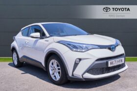 Used Toyota C-HR 1.8 VVT-h Icon CVT Euro 6 (s/s) 5dr