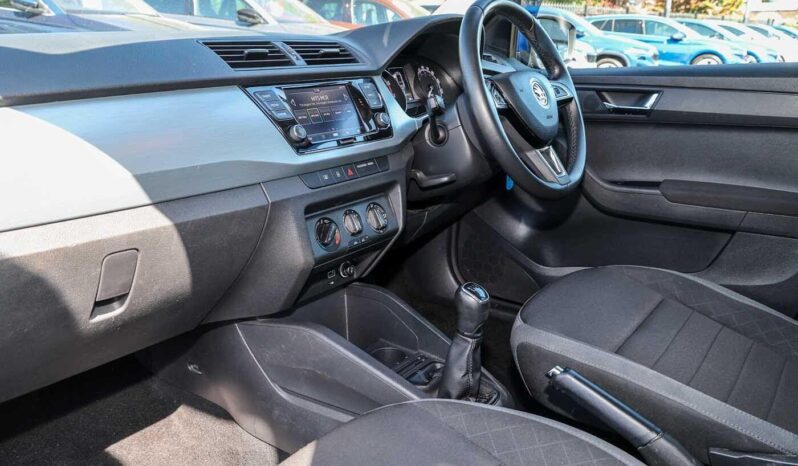 Used Skoda FABIA 1.0 TSI SE (95PS) S/S 5-Dr Hatchback full