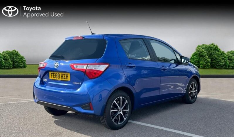 Used Toyota Yaris 1.5 VVT-h Icon Tech E-CVT Euro 6 (s/s) 5dr full
