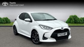Used Toyota Yaris 1.5 VVT-h Design E-CVT Euro 6 (s/s) 5dr